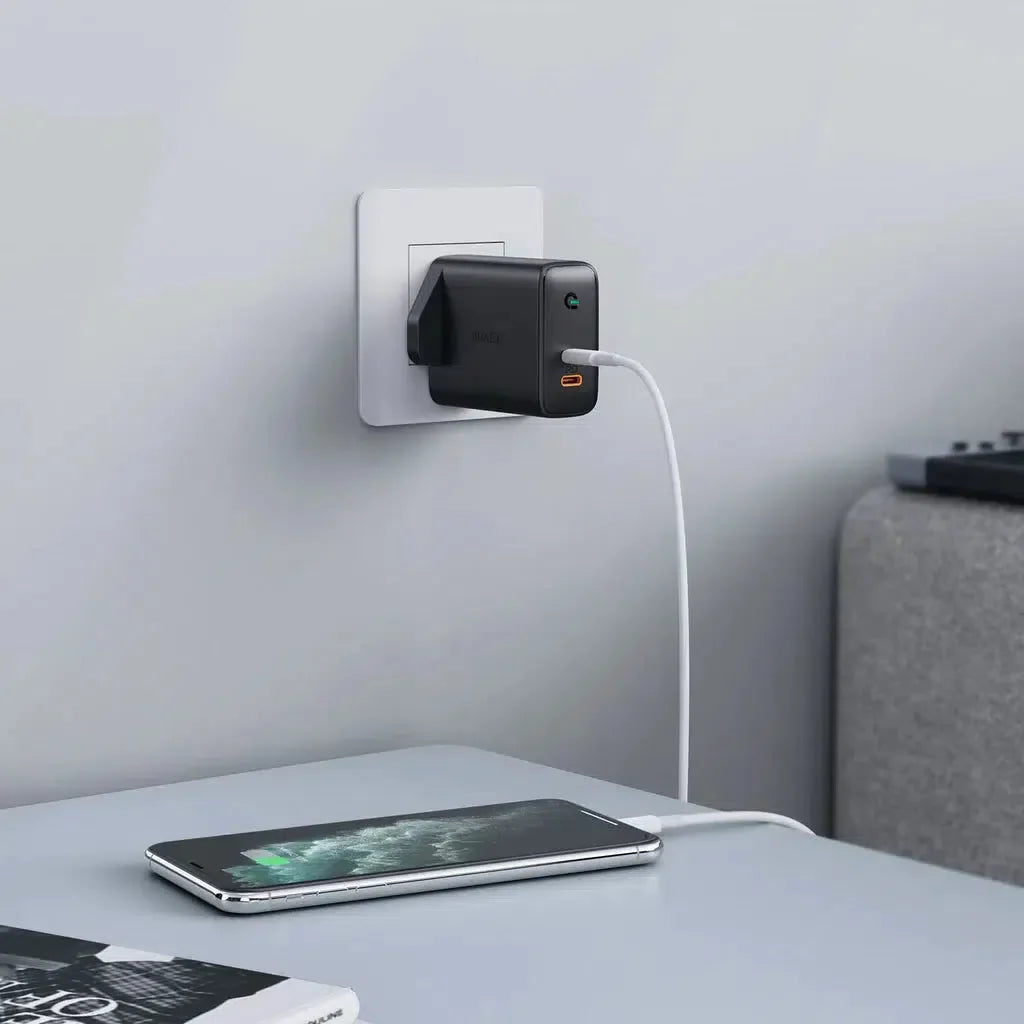 Aukey Pa-D2 Bk Dual-Port 36W Pd Wall Charger With Dynamic Detect With C To C Cable