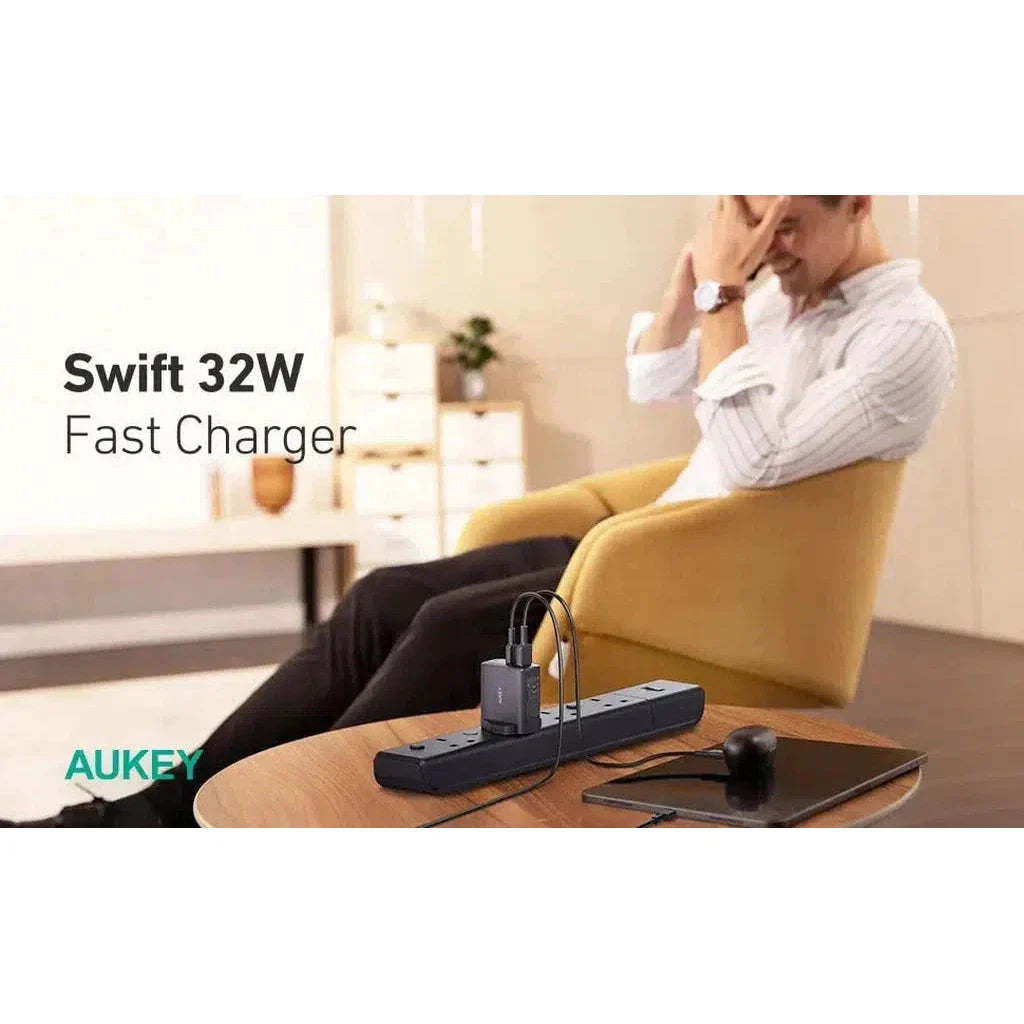 Aukey Pa-F3S Bk Dual Port 32W - Pd Usb C Wall Charger - Black