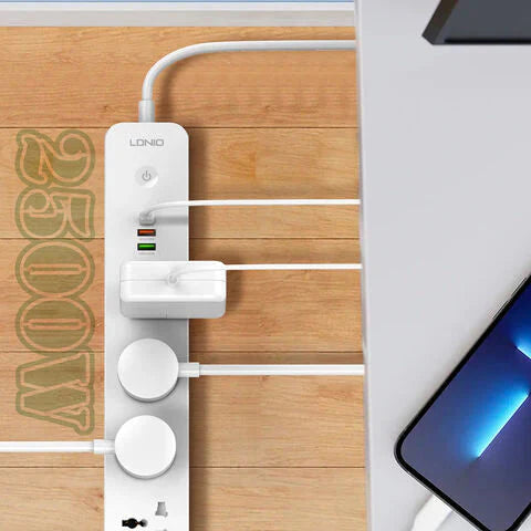 Ldnio SC5319 Power Strip With USB Charge Ports – 5 Way / USB-A / USB-C / 2500W / White