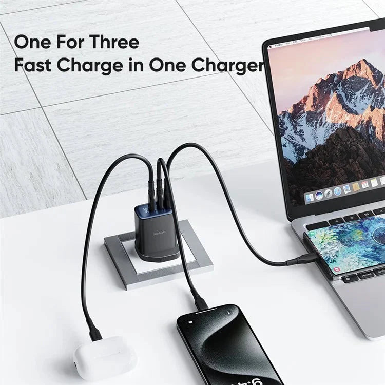 Mcdodo 30W 3-Port Digital Display Fast Charger