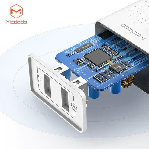 Mcdodo CH-572 Dual USB Charger (UK) + Lightning Data Cable / Travel Set