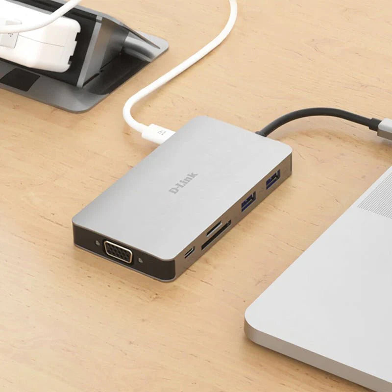 D-Link  9-in-1 USB-C Hub with HDMI/VGA/Ethernet/Card Reader
