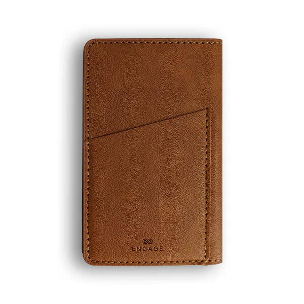 Engage 5000Mah Magnetic Power Bank Wallet Light Brown