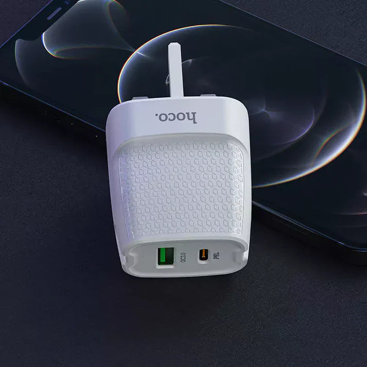 HOCO C85B Bright dual port PD20W+QC3.0 charger(UK) - White